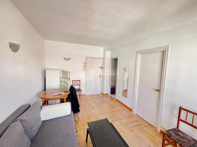 Foto 099b8eaa-e6e3-4a1b-bc70-8921c03dcd20. Pis amb calefacció a Guindalera Madrid