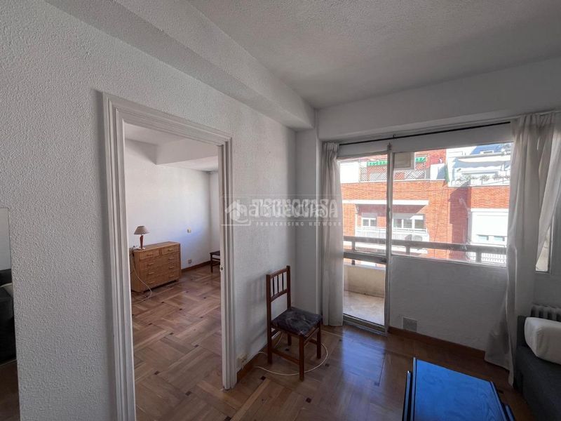 Foto 34023b13-e3eb-4c30-99de-73ba6466e88f. Pis amb calefacció a Guindalera Madrid