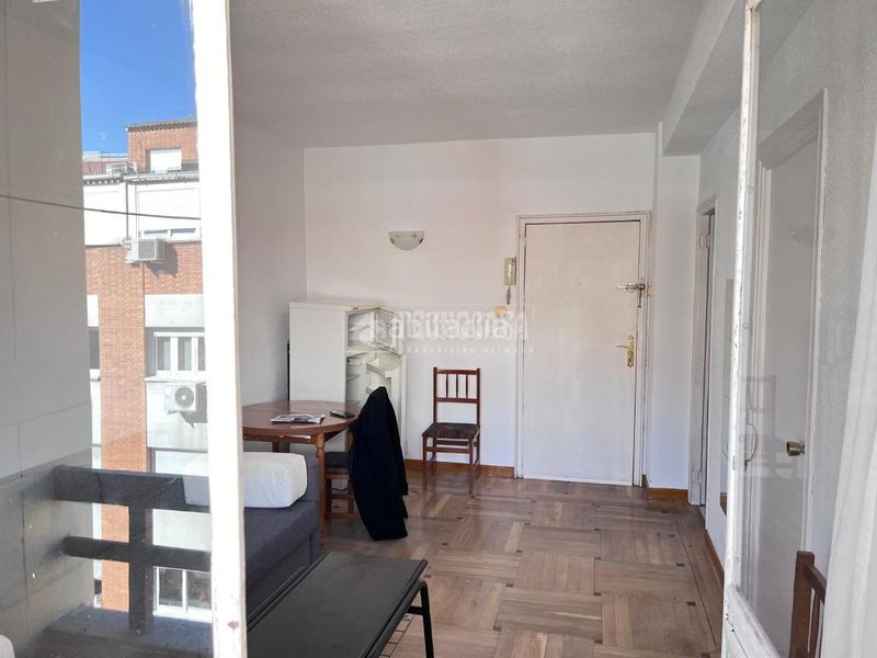 Foto 3d21d894-ea07-447c-9741-6245e20adc36. Pis amb calefacció a Guindalera Madrid