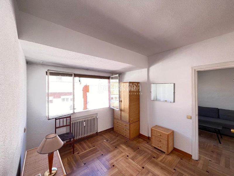 Foto 8f1ec45f-3059-491a-b9fa-958dc79fd306. Pis amb calefacció a Guindalera Madrid