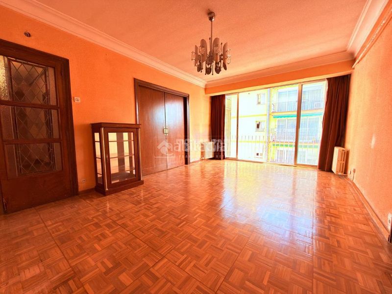 Foto b32a4b88-fa3c-4a12-a43b-b84b784523c4. Pis amb calefacció a Prosperidad Madrid