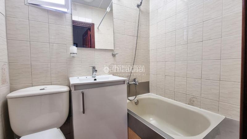 Foto 598eacb6-15cb-4cba-90b6-20037b5096bd. Piso  en venta en Butarque Madrid