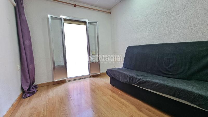 Foto a406fbba-2f67-4013-ae1c-97f1d3a73134. Piso  en venta en Butarque Madrid