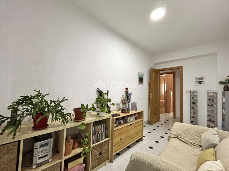 Foto a96786fb-2966-430c-8120-56d5816c77ec. Pis a Los Rosales Madrid