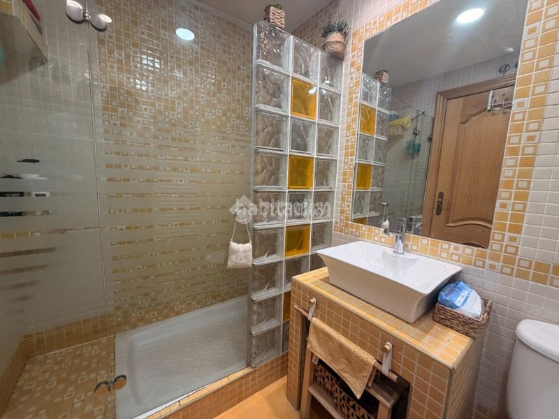 Foto 05833ec0-6210-4ab1-8a9e-effe7d70f21e. Piso  en venta en Butarque Madrid