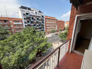 Appartement à Valdeacederas. Piso en venta en madrid