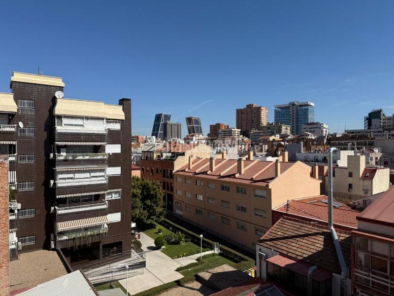 Foto 70425f0f-2415-4c1d-85f5-90a689494bc4. Appartement avec chauffage dans Castillejos-Cuzco Madrid