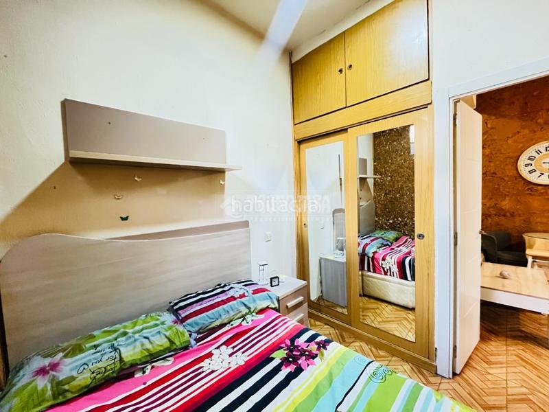 Foto 2eb0cbb2-f3f2-438c-a3a3-da792f1cc9f1. Flat with heating in Valdeacederas Madrid