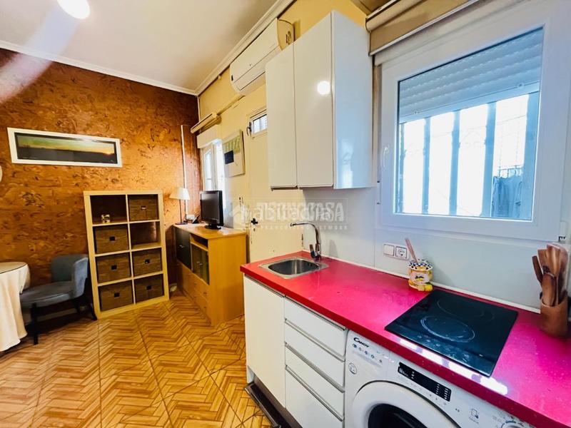 Foto 3a1e24e8-f79e-4896-8c8d-aace9473f3fb. Flat with heating in Valdeacederas Madrid