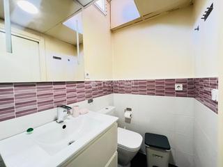 Appartamento in Valdeacederas. Piso en venta en madrid