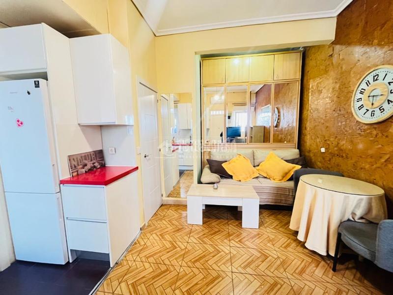 Foto d201c3e3-187f-400d-b6c7-048de0b77ded. Flat with heating in Valdeacederas Madrid