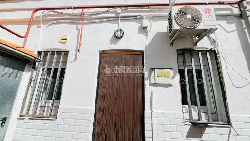 Foto f64177cc-1f60-4aed-a924-0d7cd89a2a78. Flat with heating in Valdeacederas Madrid