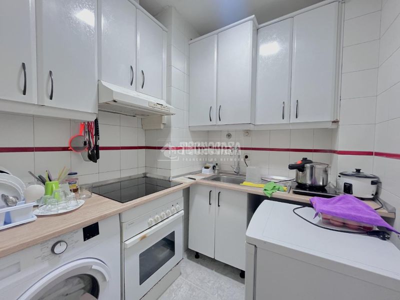 Foto 4fc9ad70-e418-483f-998d-6d54e1e9e513. Pis a Valdeacederas Madrid