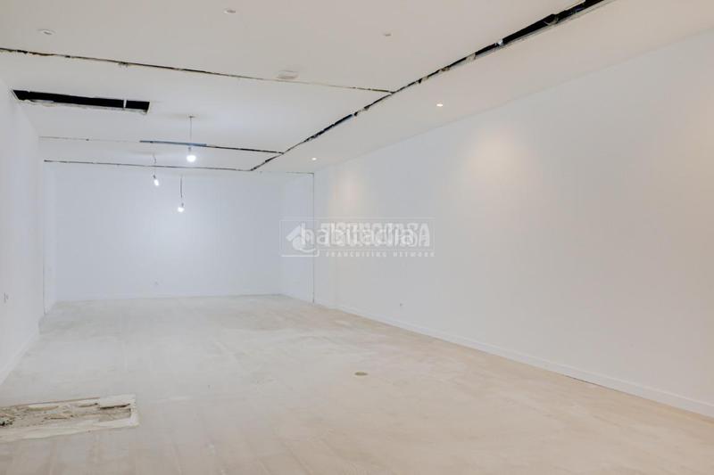 Foto 14d53107-c755-4677-be6c-00923459ce19. Local comercial  en venta en Sant Pere Nord Terrassa