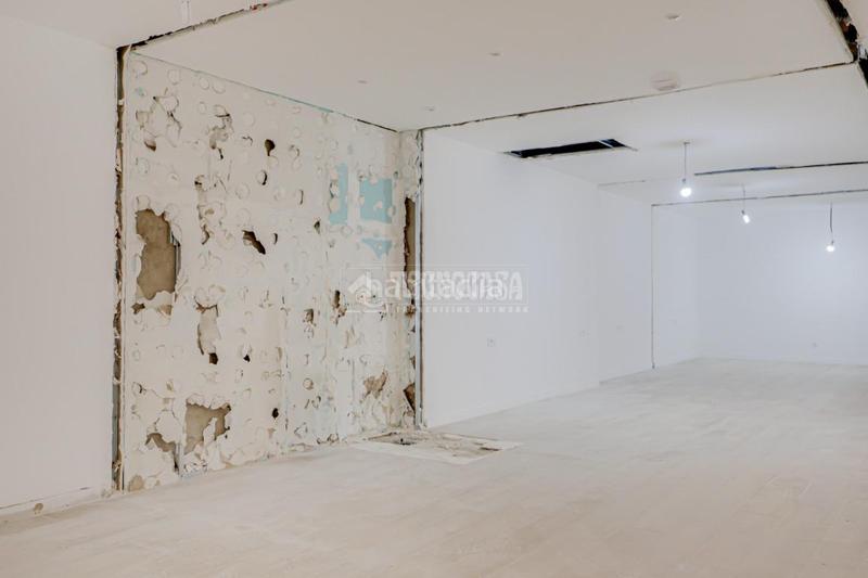 Foto 17ce2a71-7f06-4569-8ed8-26e958e6f8f8. Local comercial  en venta en Sant Pere Nord Terrassa