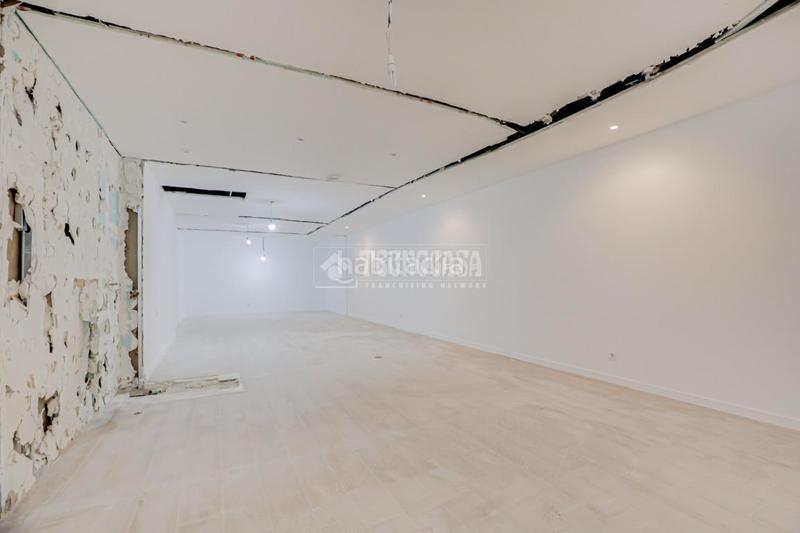 Foto d1966ae0-3d4c-46c0-895a-102bccdae96c. Local comercial  en venta en Sant Pere Nord Terrassa