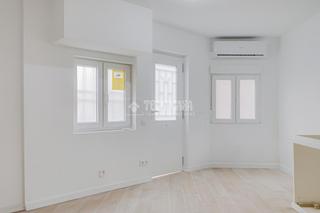 Local commercial dans Sant Pere Nord. Local comercial en venta en terrassa
