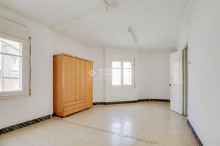 Casa aparellada a Sant Pere Nord. Casa en venta en terrassa
