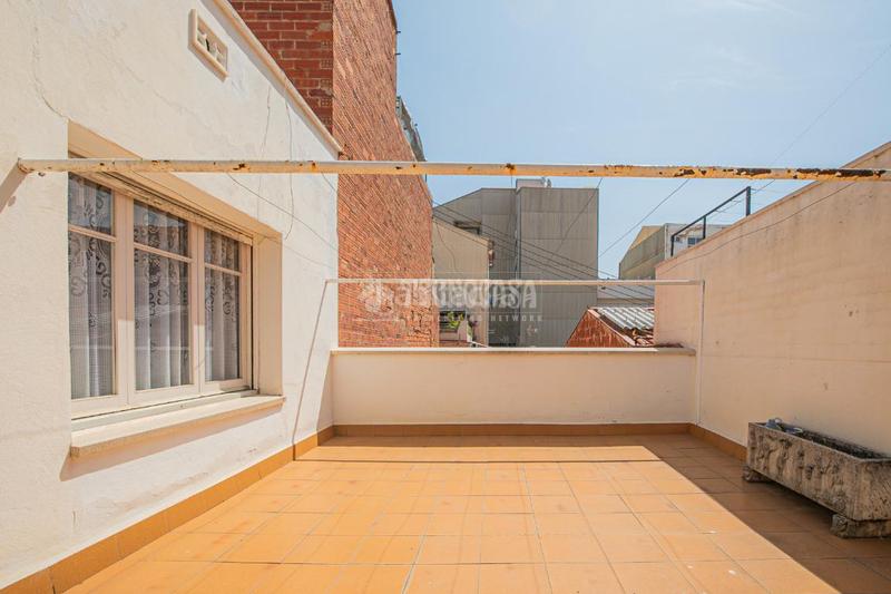 Foto 6e500116-7e21-41ae-90ac-fa5cf68e30bd. Casa pareada casa en venta en Sant Pere Nord Terrassa