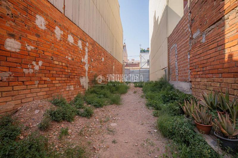 Foto f9e1799e-666d-48b8-b4fc-2f59a3fcd516. Terreny residencial a Sant Pere Nord Terrassa