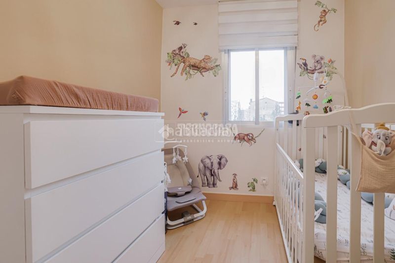 Foto f8c98c00-17d7-49c3-a64b-330dd5f13454. Piso  en venta en Sant Llorenç Terrassa