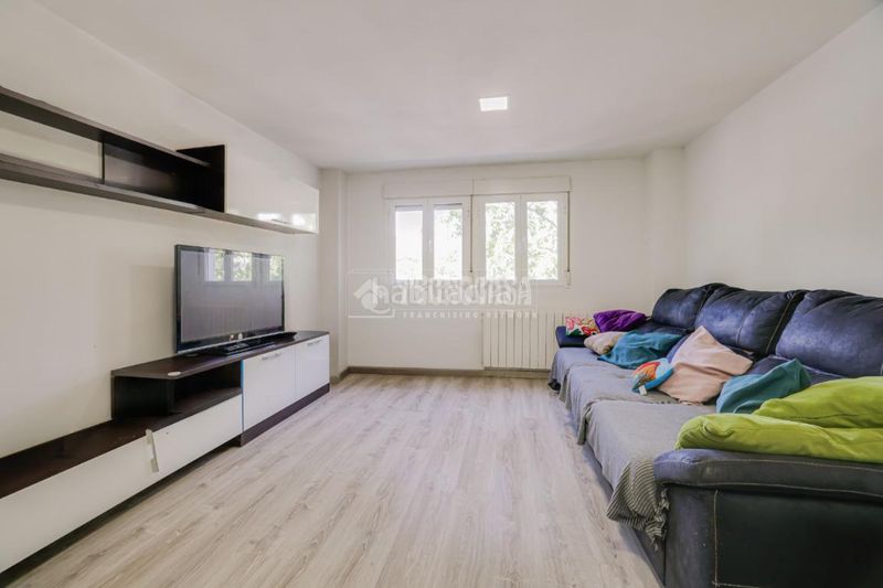 Foto d12cb4d7-951c-45f7-95ed-2cd2112c27db. Piso  en venta en Can Tussell Terrassa