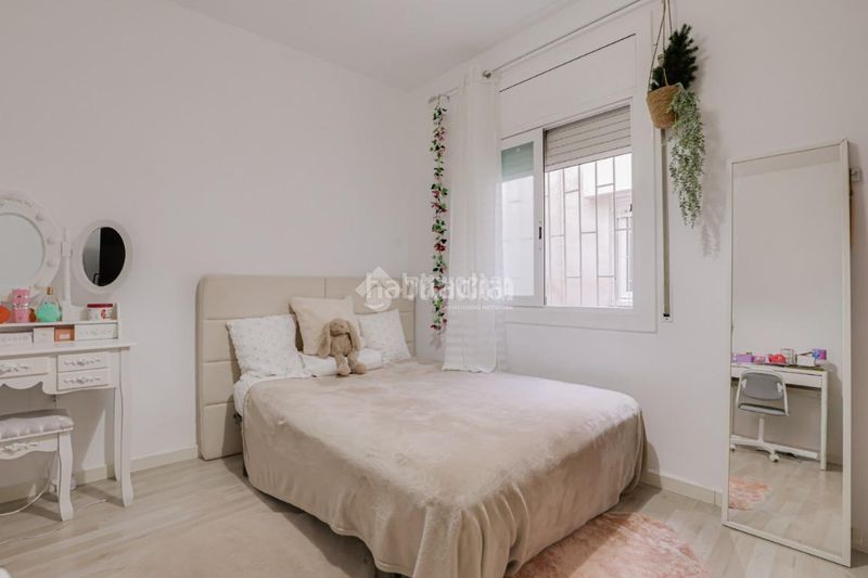 Foto d2aa3d2a-4ef5-4c11-8e9d-5b626f431ea1. Pis a Egara Terrassa