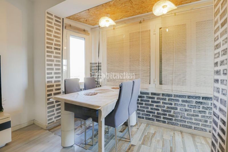 Foto e256b30b-713d-45b7-a2d0-e037ad8e42fd. Pis a Egara Terrassa