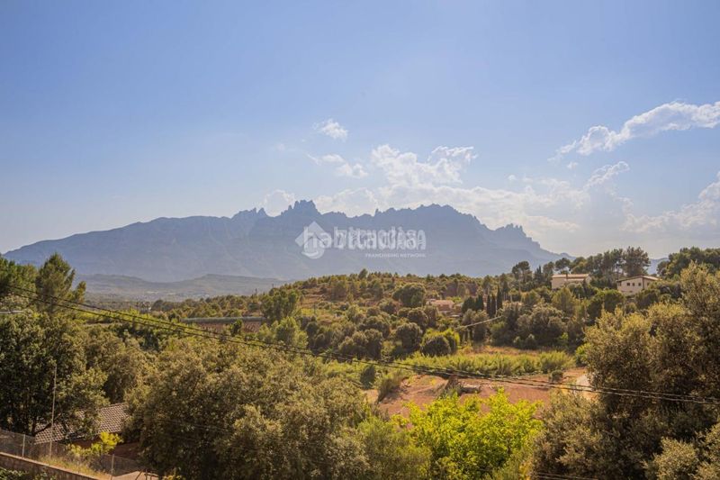 Foto 41e53c1a-d5a9-4491-8351-a190d3a1b913. Masia amb aparcament a Vacarisses