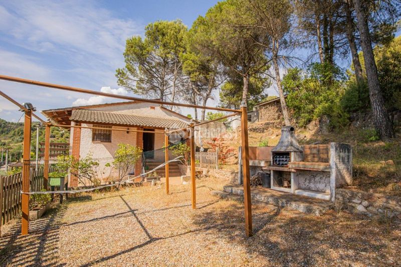 Foto 432d0d62-baef-415b-9c5a-a39b44e5d1c0. Masia amb aparcament a Vacarisses