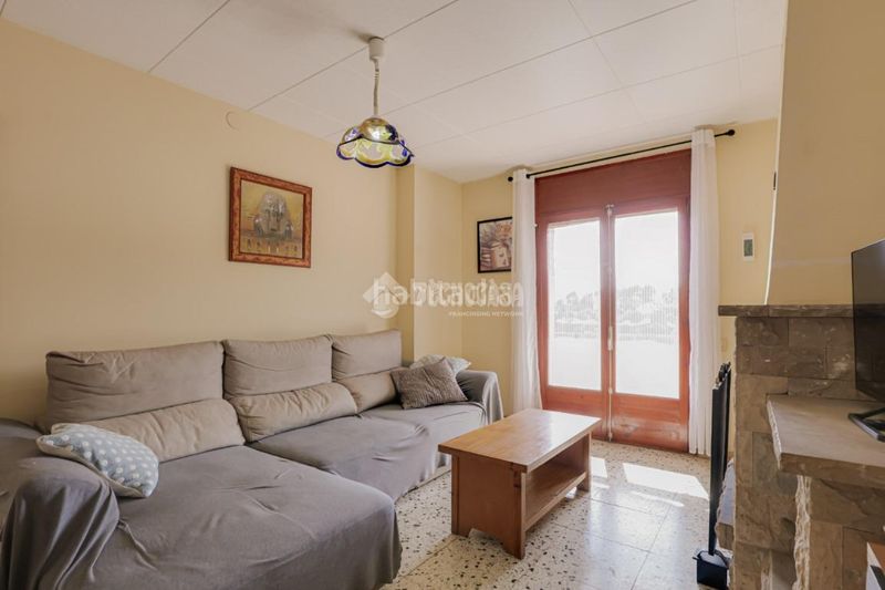 Foto 4a00623e-6e8d-47bc-97d4-10f7cb491372. Masia amb aparcament a Vacarisses