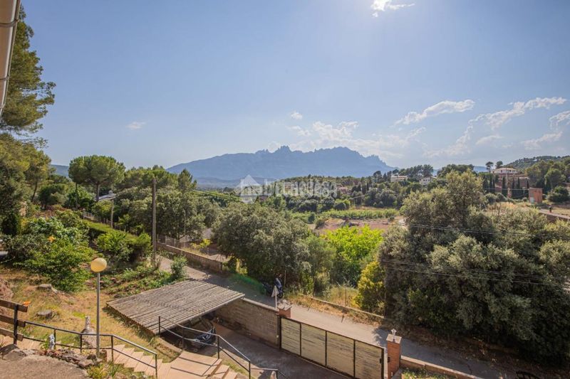 Foto 8ab5d473-60d9-4fae-bc08-e1811ae76eac. Masia amb aparcament a Vacarisses