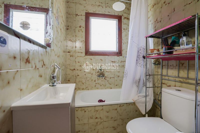 Foto db1b67c2-7c7a-40ba-a19c-3cdafb6beaa4. Masia amb aparcament a Vacarisses