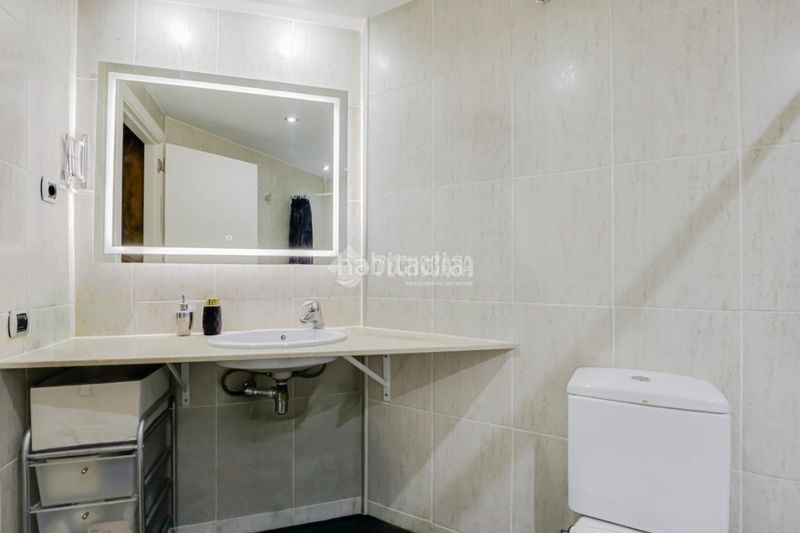 Foto 3f6c0f3b-ccce-4000-ba70-295dd868d2e3. Pis amb calefacció aparcament piscina a Zona Esportiva Terrassa