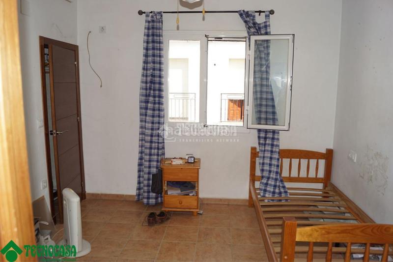 Foto debf1d9d-a0b4-4563-9a8e-d271c48b386c. Piso  en venta en Bujalance