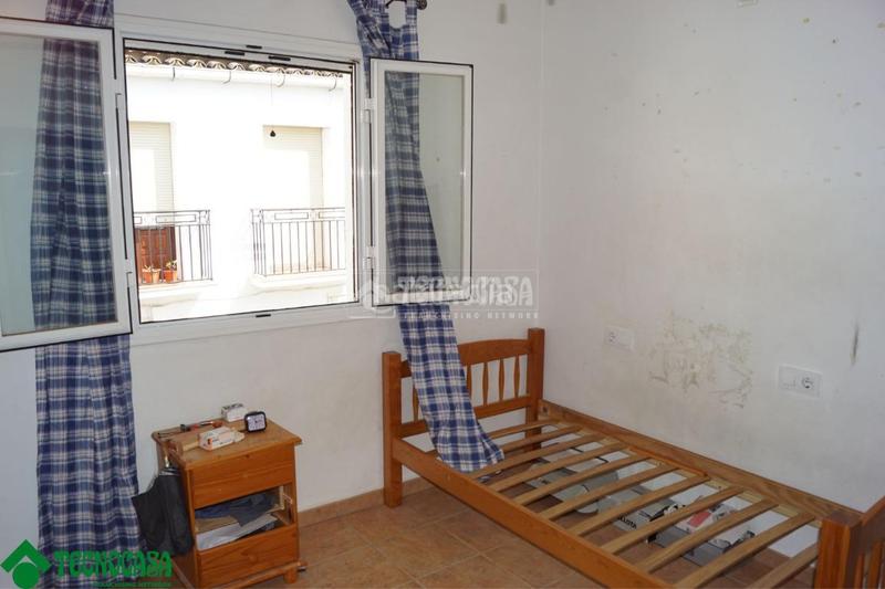 Foto ebfeb479-9ce0-4a0c-8116-9e1a86392bee. Piso  en venta en Bujalance