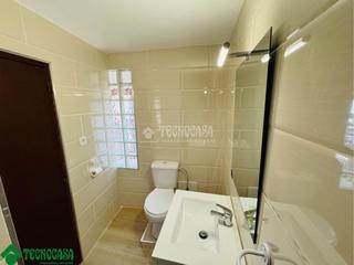Maison jumelée à Montoro. Casa en venta en montoro