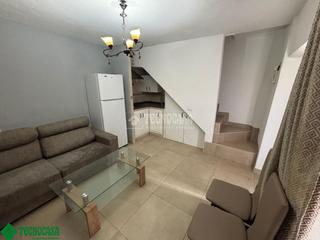 Casa aparellada a Montoro. Casa en venta en montoro