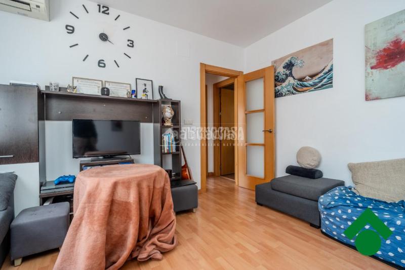 Foto 7949e4fe-a3e1-4940-b50b-0c6b96f1ba91. Appartement avec parking dans Láchar