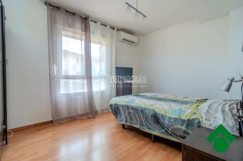 Foto a9aa9438-7bd9-42f5-b65c-b9bd8455529e. Appartement avec parking dans Láchar