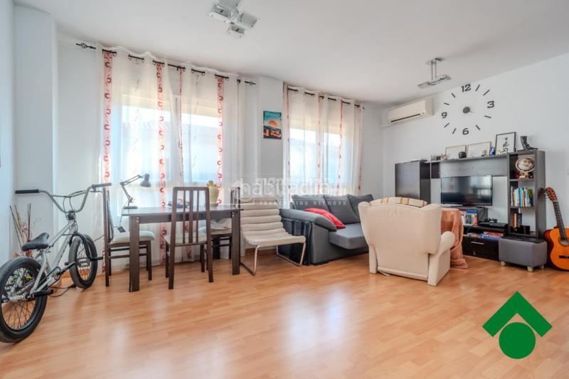 Foto d11bea20-1260-42ce-a5a0-ad78c5ffec3a. Appartement avec parking dans Láchar