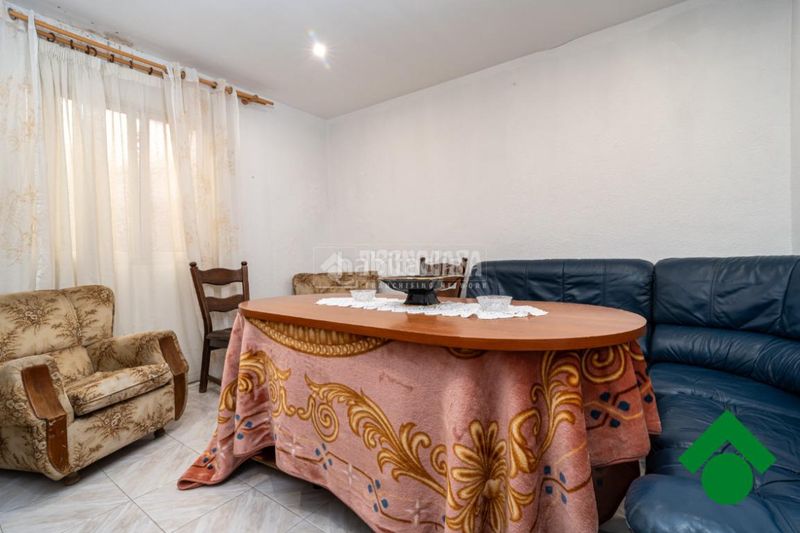 Foto 55ef56f8-0b2f-4b85-ad17-0af58c462224. Casa pareada casa en venta en Fuente Vaqueros