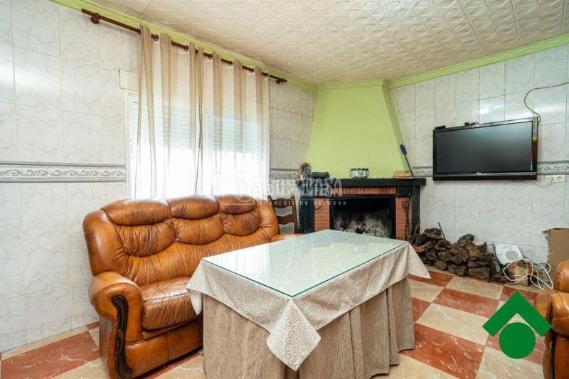 Foto fb0db252-ee0b-4d6b-8d92-5f5a2a4bc4bb. Casa pareada casa en venta en Fuente Vaqueros