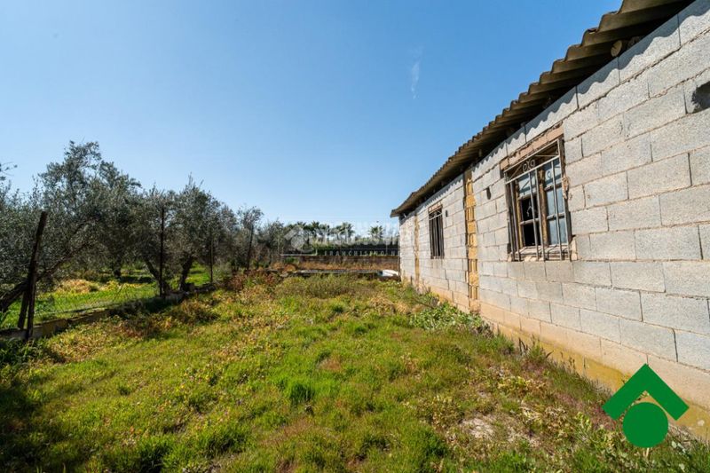 Foto fd2a2d8b-5b42-4f00-b75c-ab078ece3c74. Masia a Chauchina