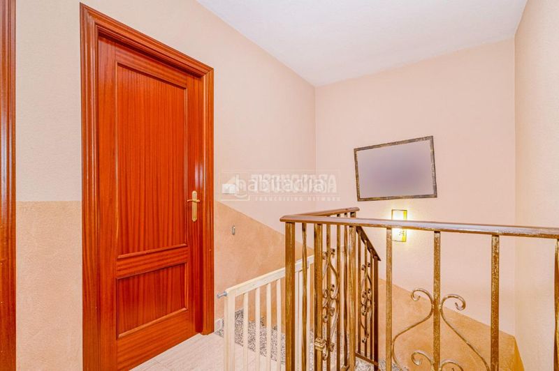 Foto fb3c1d9c-f745-4a2c-a1c3-f9b56376b2c1. Casa aparellada a Fuente Vaqueros