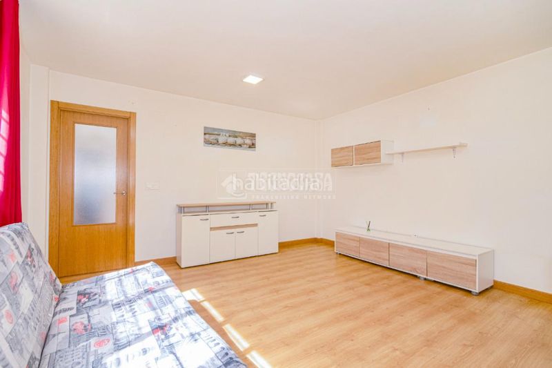 Foto 7f581bb0-2f32-45e9-9f50-a486a563c785. Piso  en venta en Cijuela