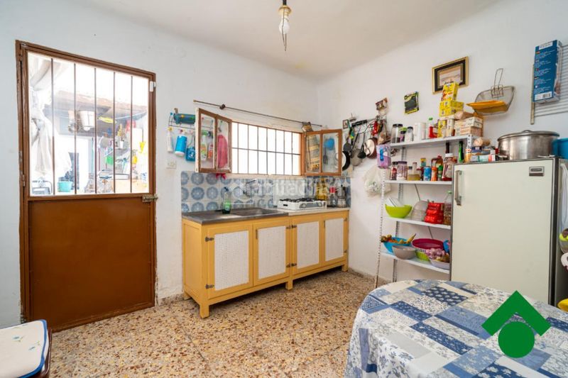 Foto 5ef3188d-9576-44d4-a0d4-8f5ed2db6248. Casa aparellada a Íllora