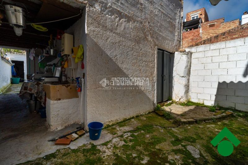 Foto b47332a3-20fe-4c69-a780-94ef18ab879c. Casa aparellada a Íllora
