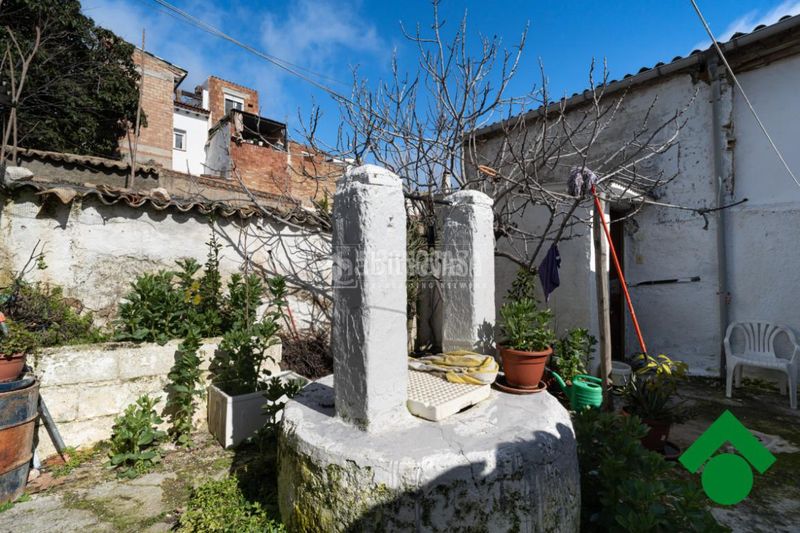 Foto c4c5d2a1-dcf1-4443-be98-c96cd7c7d2ec. Casa aparellada a Íllora