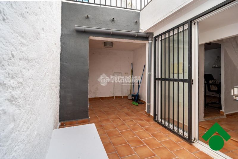 Foto 0a1b6af1-56c0-4ba1-9a52-c60756b4fc80. Casa aparellada a Íllora